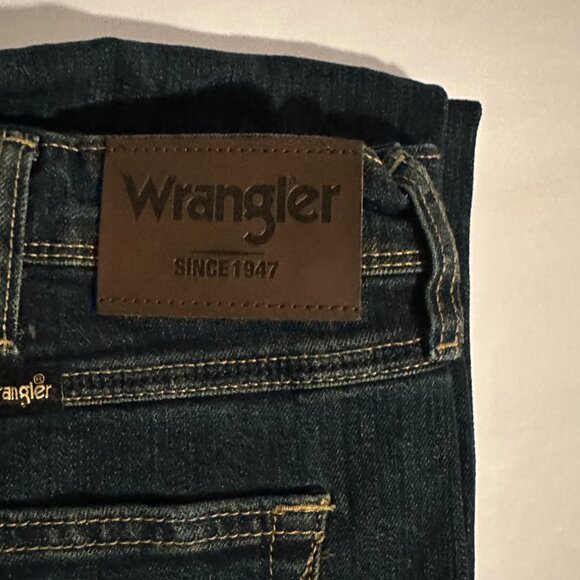 Wrangler Men's Jeans Size 38X30 Dark Blue Free To Stretch Regular Fit Casual NEW - Picture 8 of 13
